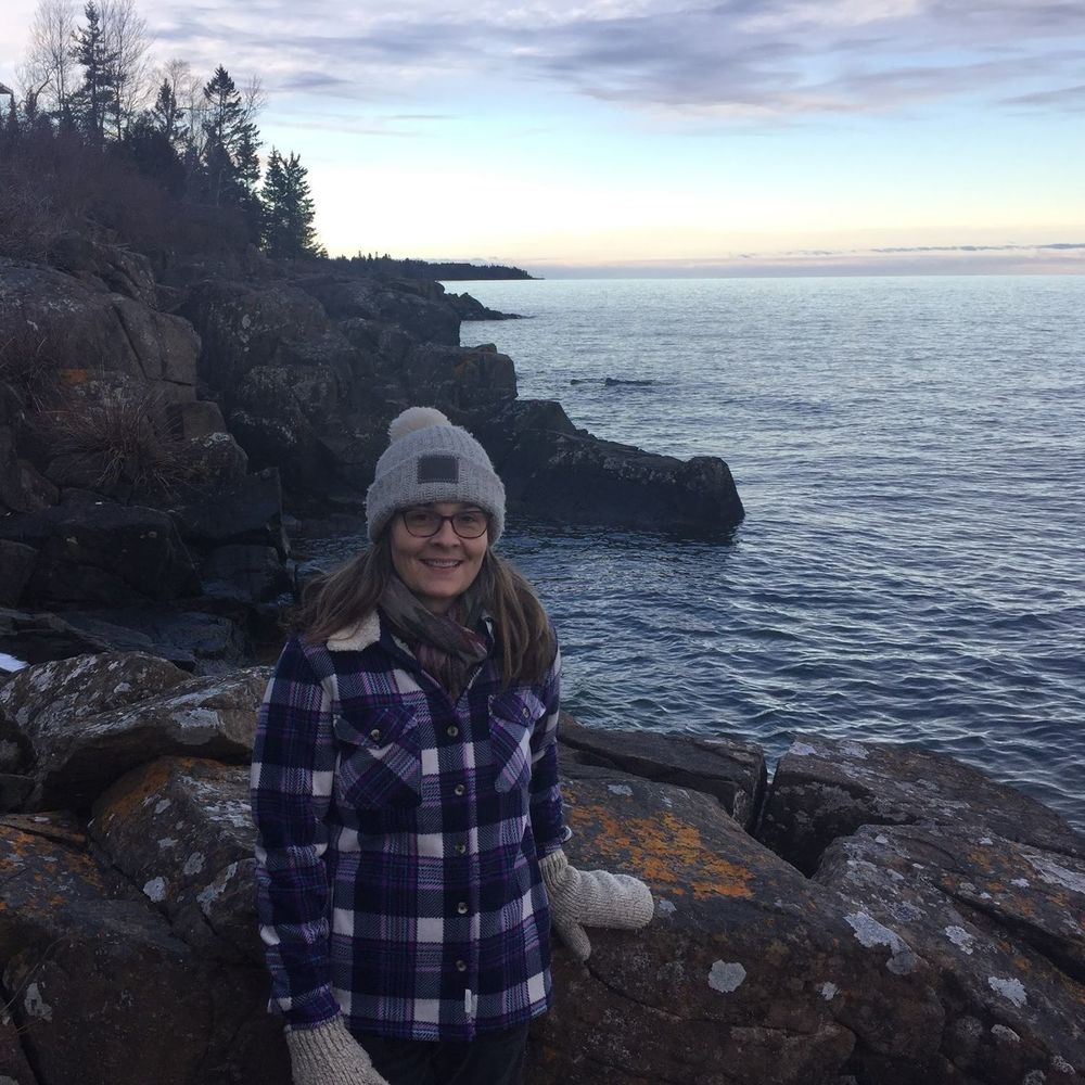 Meet your Posher, Joy